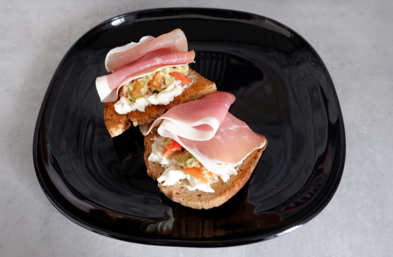 Ecco i nostri prosciutti crudi stagionati certificati Martelli